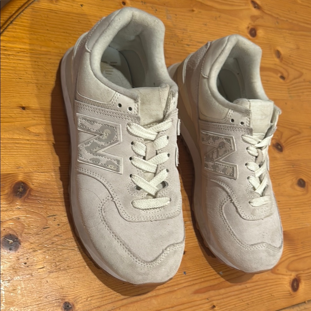 New Balance Cream Sneakers Suede Minimalist Design